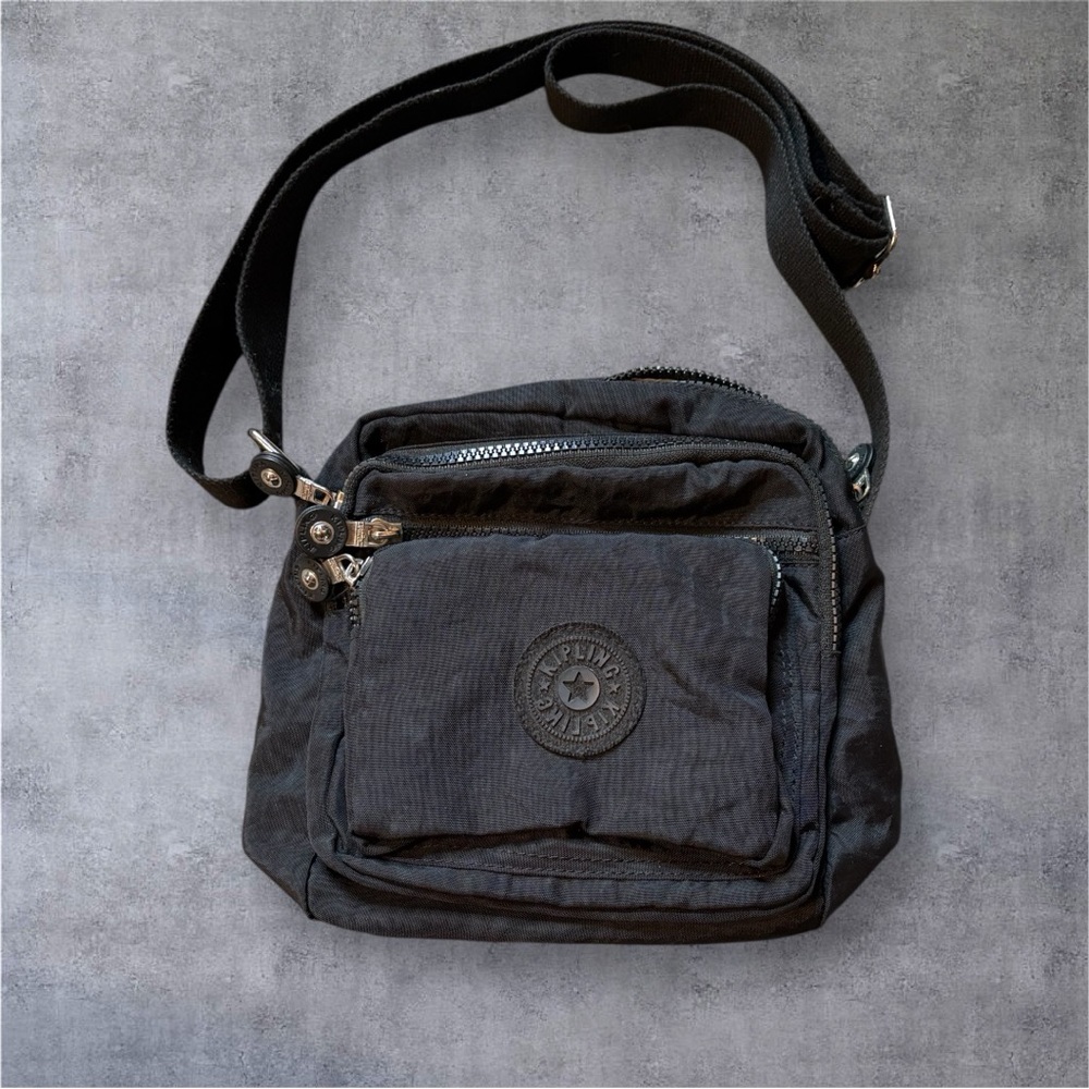 Small but mighty Kipling crossbody purse monkey keychain 9x9x3